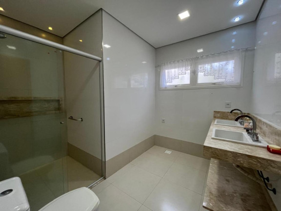 Imagem Casa com 3 Quartos à Venda, 205 m² em Jardim Itália - Cuiabá