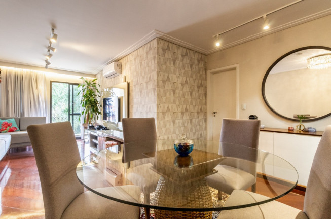 Apartamento com 3 Quartos à Venda, 110 m² em Aclimação - São Paulo