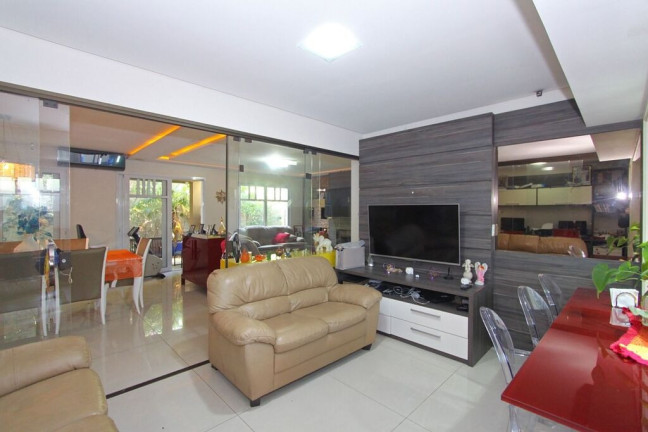 Imagem Casa de Condomínio com 4 Quartos à Venda, 446 m² em Jardim Carvalho - Porto Alegre