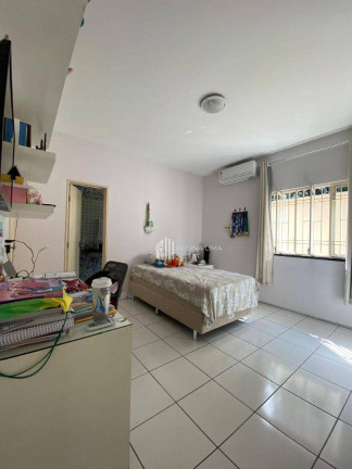 Imagem Casa com 4 Quartos à Venda, 500 m² em Jóquei - Teresina
