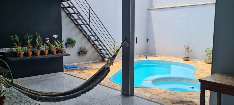 Imagem Casa com 3 Quartos à Venda, 230 m² em São Francisco - São José Do Rio Preto Imagem Casa com 3 Quartos à Venda, 230 m² em São Francisco - São José Do Rio Preto