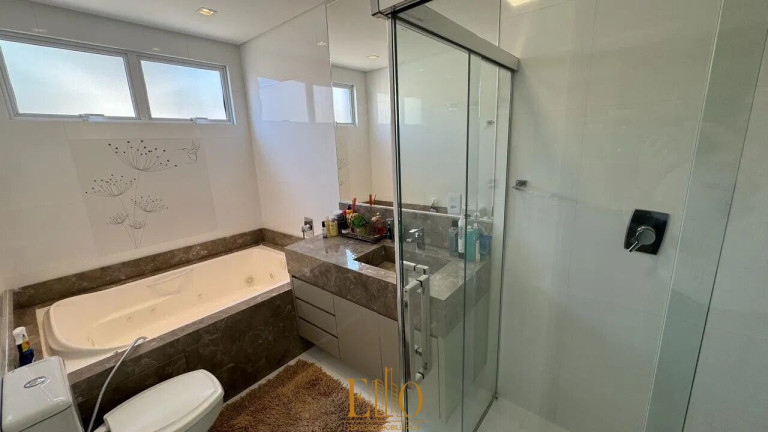 Imagem Apartamento com 4 Quartos à Venda, 185 m² em Meia Praia - Itapema