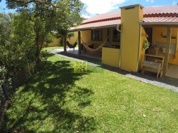 Imagem Casa com 4 Quartos à Venda, 120 m² em Centro - Porto Belo Imagem Casa com 4 Quartos à Venda, 120 m² em Centro - Porto Belo
