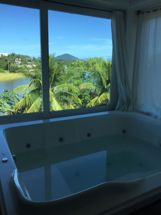 Imagem Casa com 6 Quartos à Venda, 1.000 m² em Meaípe - Guarapari