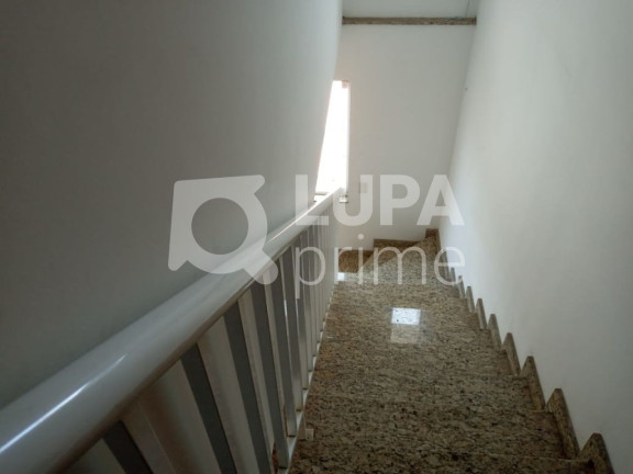 Casa com 3 Quartos à Venda, 243 m² em Vila Irmãos Arnoni - São Paulo