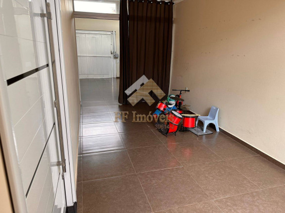 Imagem Casa com 2 Quartos à Venda, 200 m² em São Carlos