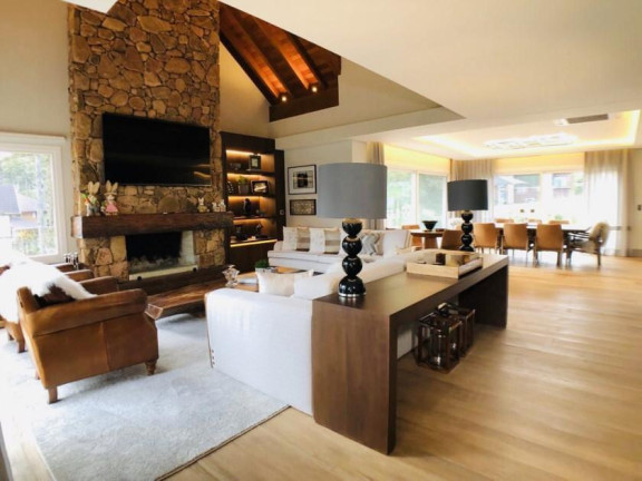 Imagem Casa com 5 Quartos à Venda, 567 m² em Estrada Rs-235 - Gramado