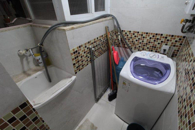 Imagem Apartamento com 2 Quartos para Temporada, 90 m² em Copacabana - Rio De Janeiro