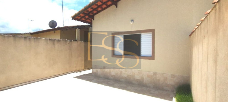 Imagem Casa com 2 Quartos à Venda, 66 m² em Balneário Jussara - Mongaguá Imagem Casa com 2 Quartos à Venda, 66 m² em Balneário Jussara - Mongaguá