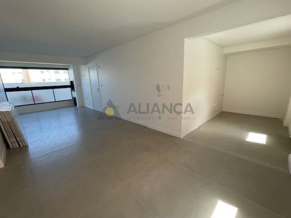 Imagem Apartamento com 2 Quartos à Venda,  em Meia Praia - Navegantes