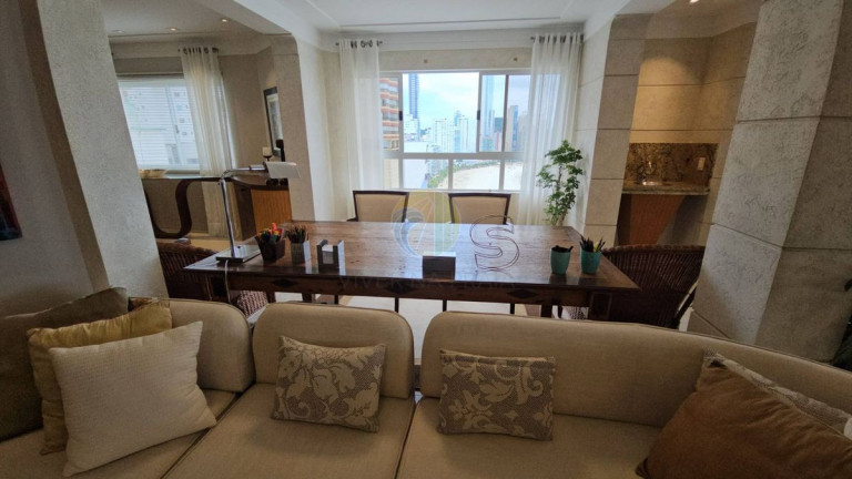 Imagem Apartamento com 4 Quartos à Venda, 373 m² em Centro - Balneário Camboriú