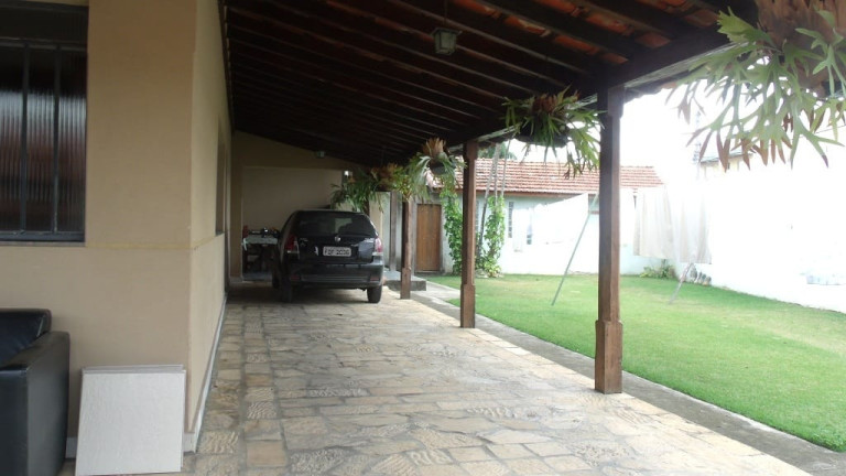 Imagem Casa com 4 Quartos à Venda, 378 m² em Alto Do Cardoso - Pindamonhangaba