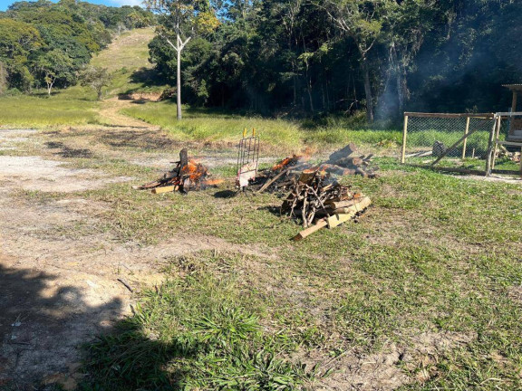 Imagem Chácara com 3 Quartos à Venda, 81 m² em Centro - Cantagalo