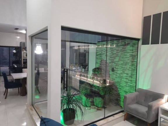 Imagem Casa com 3 Quartos à Venda, 250 m² em Taubaté Imagem Casa com 3 Quartos à Venda, 250 m² em Taubaté