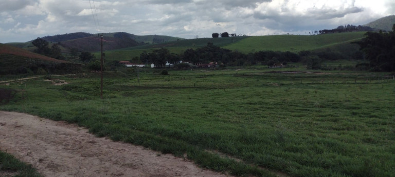 Imagem Fazenda à Venda, 100 m² em Parque Das Rosas - Roseira