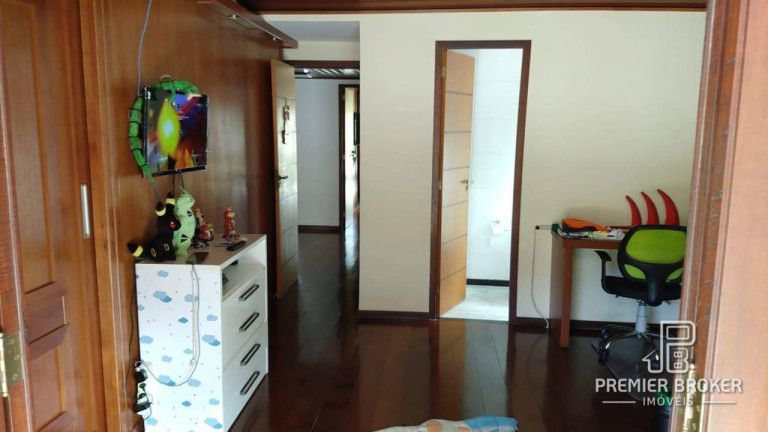 Imagem Casa com 4 Quartos à Venda, 163 m² em Alto - Teresópolis