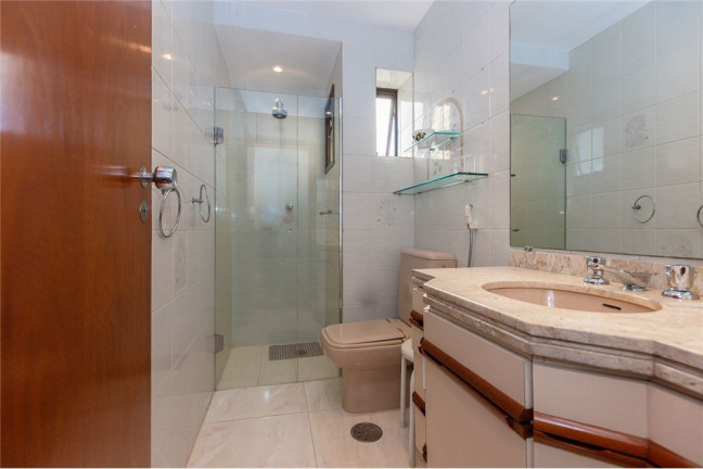 Imagem Apartamento com 3 Quartos à Venda, 200 m² em Moema - São Paulo