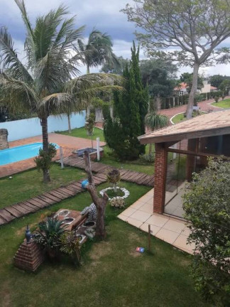 Casa com 3 Quartos à Venda, 2.500 m² em Arapongas