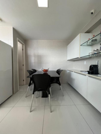 Imagem Apartamento com 3 Quartos à Venda, 171 m² em Casa Forte - Recife