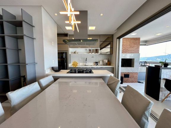 Imagem Apartamento com 4 Quartos à Venda, 157 m² em Centro - Bombinhas