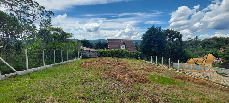 Imagem Terreno à Venda, 1.100 m² em Alto Capivari - Campos Do Jordão Imagem Terreno à Venda, 1.100 m² em Alto Capivari - Campos Do Jordão