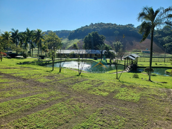 Imagem Imóvel com 4 Quartos à Venda, 720.000 m² em Maraporá - Cachoeiras De Macacu