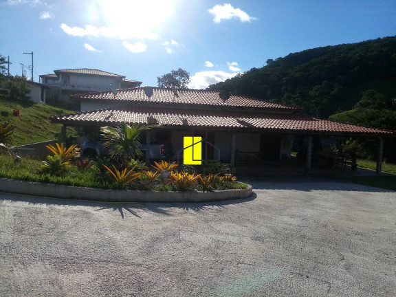 Chácara com 3 Quartos à Venda, 300 m² em Santa Luzia Rural - Taubaté