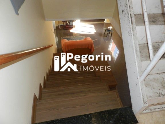 Imagem Sobrado com 4 Quartos à Venda, 420 m² em Maria Antonieta - Pinhais