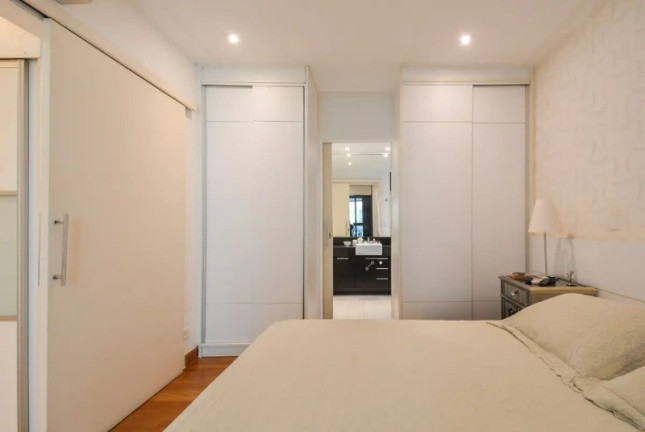 Imagem Imóvel com 4 Quartos à Venda, 172 m² em Moema - São Paulo Imagem Imóvel com 4 Quartos à Venda, 172 m² em Moema - São Paulo
