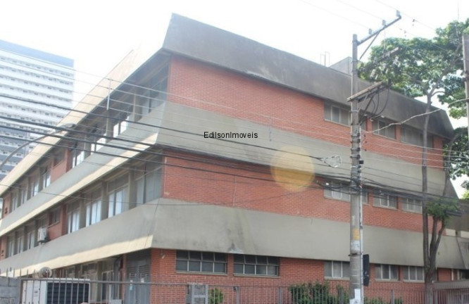 Imóvel à Venda, 2.737 m² em Várzea Da Barra Funda - São Paulo