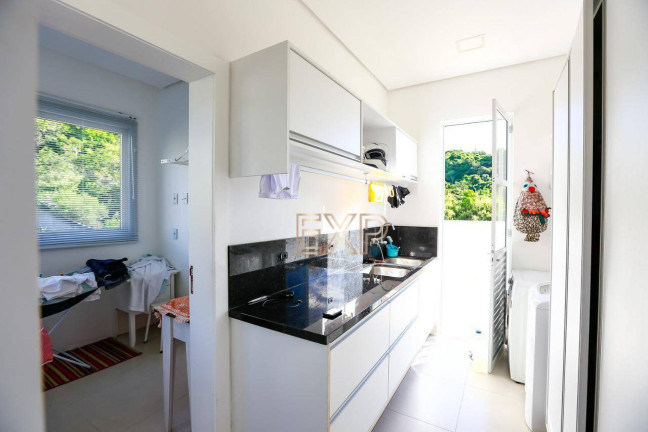 Casa com 4 Quartos à Venda, 504 m² em Córrego Grande - Florianópolis