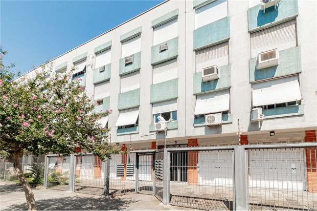 Imóvel com 2 Quartos à Venda,  em Menino Deus - Porto Alegre