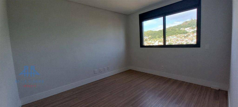 Imagem Apartamento com 3 Quartos à Venda, 101 m² em Agronômica - Florianópolis Imagem Apartamento com 3 Quartos à Venda, 101 m² em Agronômica - Florianópolis