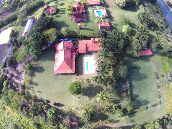 Imagem Chácara com 5 Quartos à Venda, 390 m² em Centro - Santa Branca Imagem Chácara com 5 Quartos à Venda, 390 m² em Centro - Santa Branca