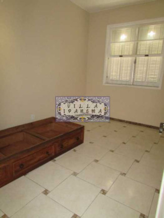 Imagem Casa de Vila com 2 Quartos à Venda, 75 m² em Várzea - Teresópolis