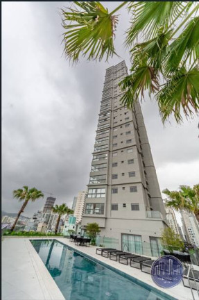 Apartamento com 3 Quartos para Alugar, 122 m² em Centro - Balneário Camboriú