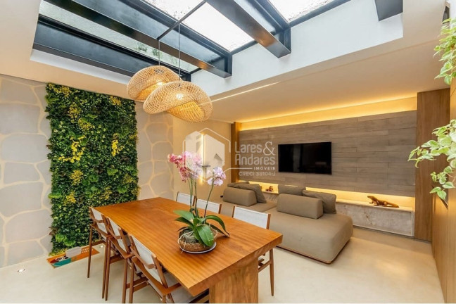 Imagem Casa com 3 Quartos à Venda, 140 m² em Santo Amaro - São Paulo Imagem Casa com 3 Quartos à Venda, 140 m² em Santo Amaro - São Paulo