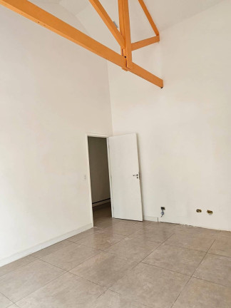 Imagem Casa com 12 Quartos para Alugar, 135 m² em Gonzaga - Santos Imagem Casa com 12 Quartos para Alugar, 135 m² em Gonzaga - Santos