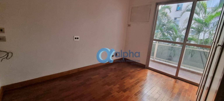 Imagem Apartamento com 3 Quartos à Venda, 138 m² em Tijuca - Rio De Janeiro Imagem Apartamento com 3 Quartos à Venda, 138 m² em Tijuca - Rio De Janeiro