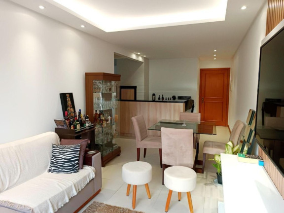 Imagem Apartamento com 2 Quartos à Venda, 71 m² em Jardim Botânico - Porto Alegre