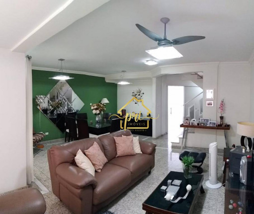 Imagem Casa com 4 Quartos à Venda, 300 m² em Embaré - Santos Imagem Casa com 4 Quartos à Venda, 300 m² em Embaré - Santos