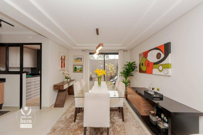 Imagem Sobrado com 3 Quartos à Venda, 118 m² em Santa Cândida - Curitiba