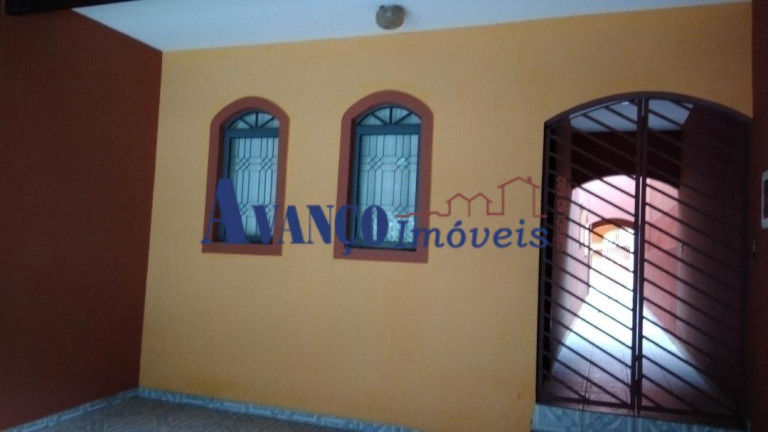 Casa com 3 Quartos à Venda,  em Jardim Bertioga - Várzea Paulista
