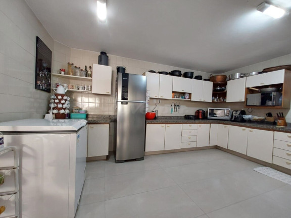 Imagem Sobrado com 4 Quartos à Venda, 348 m² em Setor Bueno - Goiânia