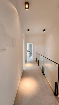 Imagem Casa com 4 Quartos à Venda, 158 m²