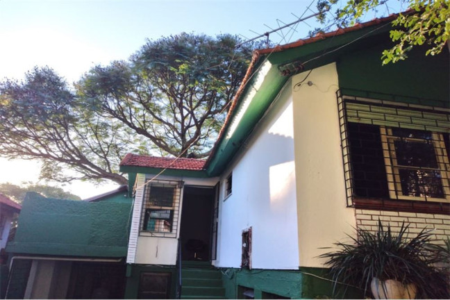 Imagem Casa com 5 Quartos à Venda, em Santa Tereza - Porto Alegre Imagem Casa com 5 Quartos à Venda, em Santa Tereza - Porto Alegre