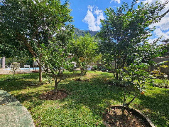 Imagem Casa com 4 Quartos à Venda, 400 m² em Comary - Teresópolis