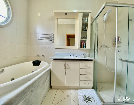 Imagem Casa com 6 Quartos à Venda, 500 m² em Capoeiras - Florianópolis