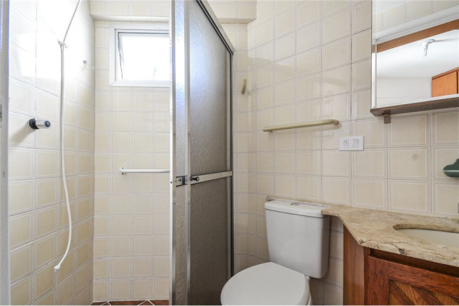 Imagem Imóvel com 1 Quarto à Venda, em Moema - São Paulo Imagem Imóvel com 1 Quarto à Venda, em Moema - São Paulo