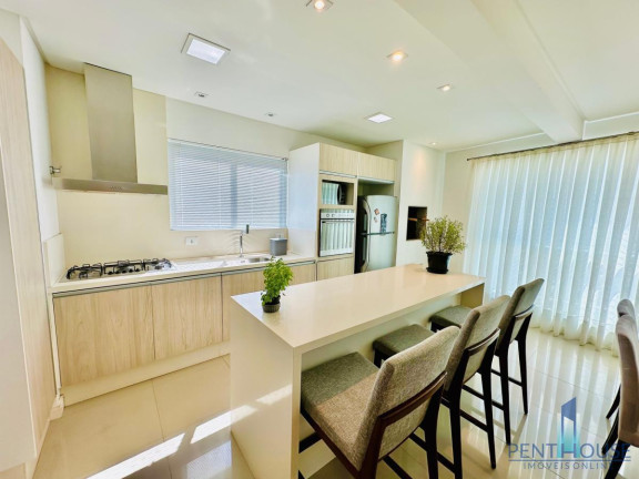 Apartamento com 3 Quartos para Alugar, 115 m² em Centro - Balneário Camboriú